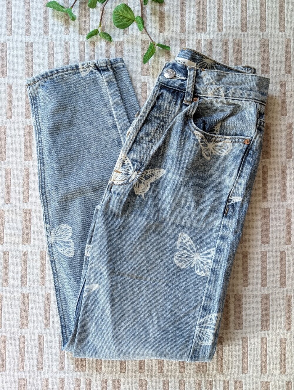 PacSun | 23 | Ultra High Rise Slim | Butterfly